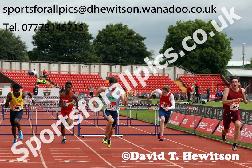 Junior boys 80 metres hurdles, English Schools Track and Field. Photo: David T. Hewitson/Sports for All Pics